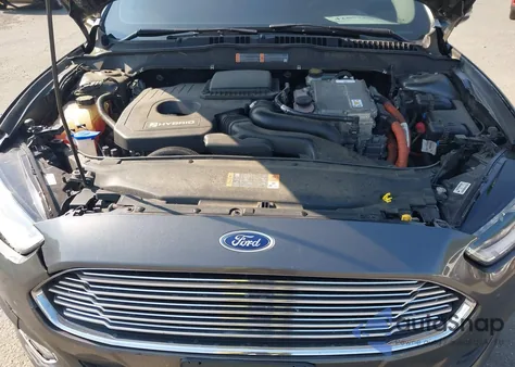 2016 Ford Fusion Se Hybrid z USA, uszkodzony, nr VIN 3FA6P0LU0GR190029
